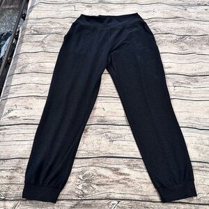 Beyond Yoga Space Dye Midi Black Joggers Size Medium